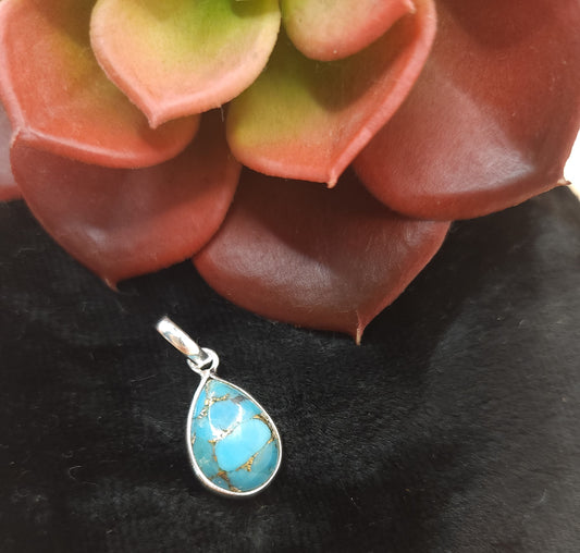 Sterling Silver Turquoise Pendant.